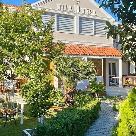 Vila M Vera Rooms With Kitchen And Apartments Durrës Exterior foto