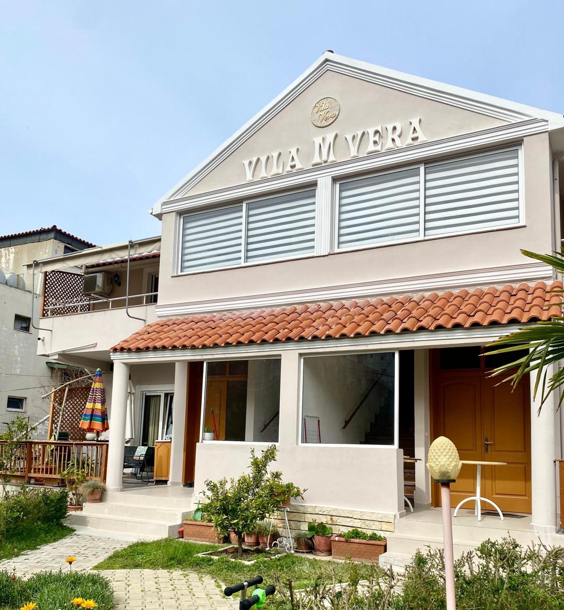 Vila M Vera Rooms With Kitchen And Apartments Durrës Exterior foto