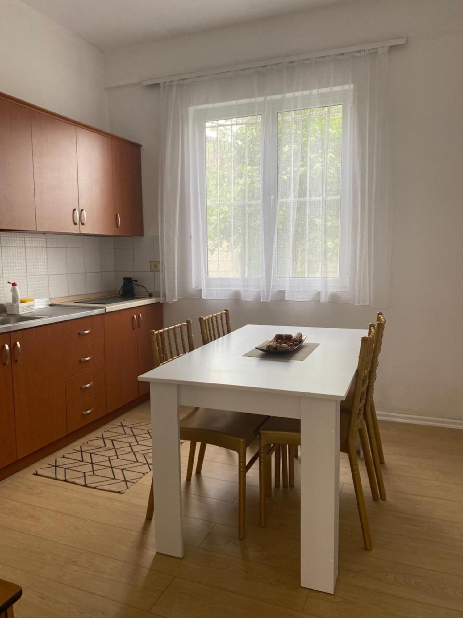 Vila M Vera Rooms With Kitchen And Apartments Durrës Exterior foto