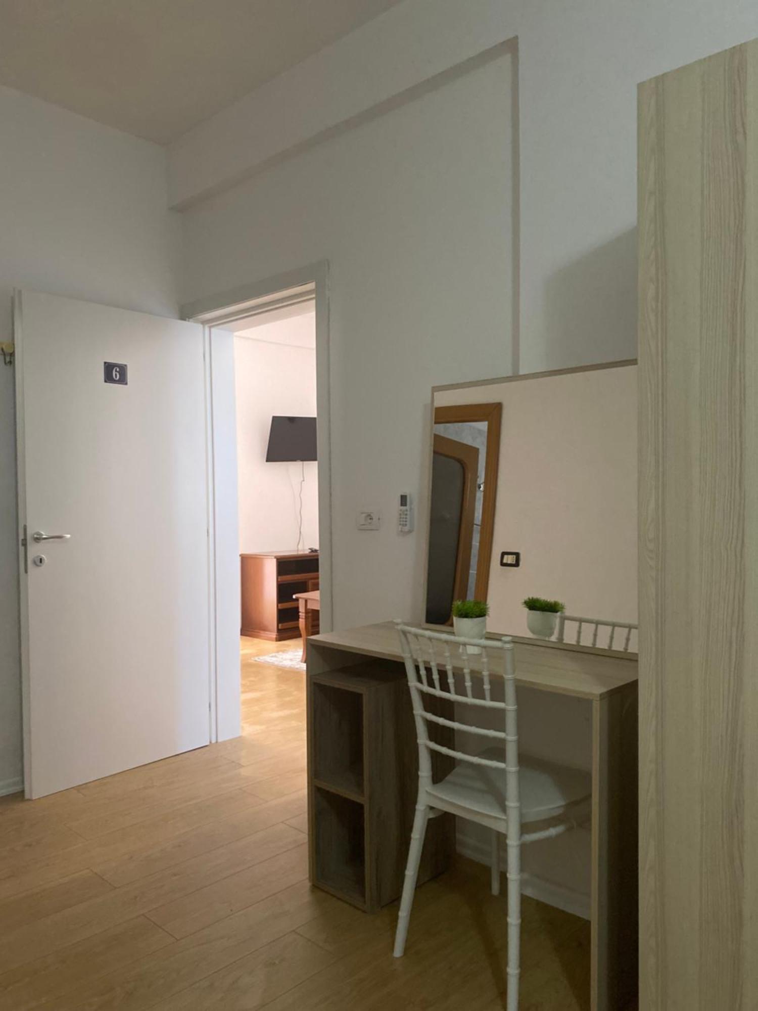 Vila M Vera Rooms With Kitchen And Apartments Durrës Exterior foto